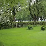Βίλα Hjemlig Idyl Naer Og By *