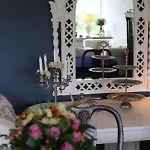 Hjemlig Idyl Naer Og By
