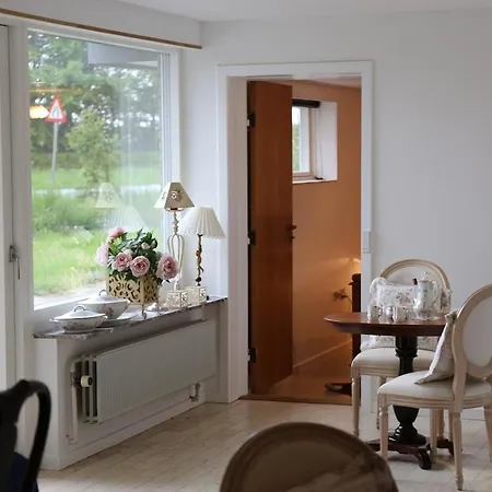 Hjemlig Idyl Naer Og By Villa Haderslev