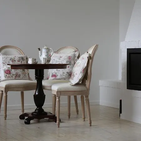 Hjemlig Idyl Naer Og By Villa Haderslev