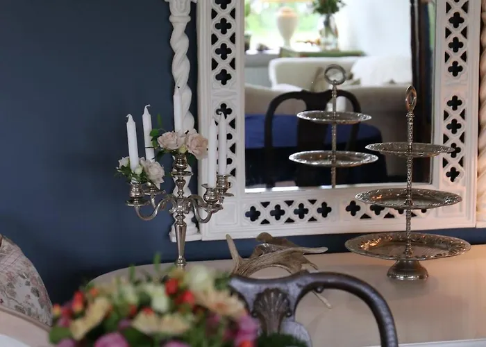 Hjemlig Idyl Naer Og By