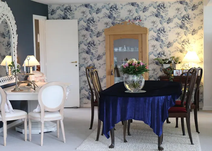 Villa Hjemlig Idyl Naer Og By